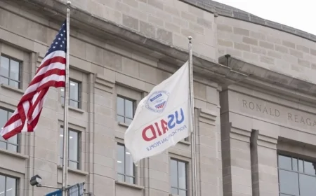 TRAMP GASI USAID Administracija saopštila: Preostala radna mesta u USAID biće ugašena, agencija zatvorena