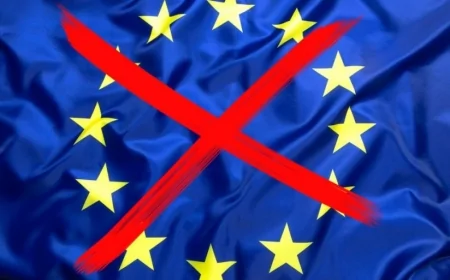 Skandal u Slovačkoj: Fico kritikuje EU ambasadore zbog bojkota manifestacije zbog prisustva ruskog ambasadora