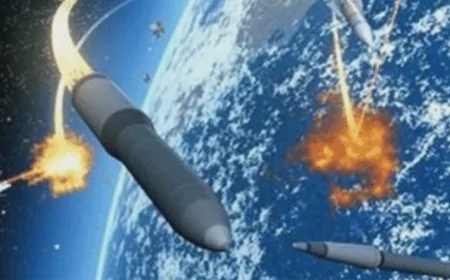 Američke svemirske snage upozoravaju: Tajni ruski satelit lansirao misteriozni objekat u orbitu