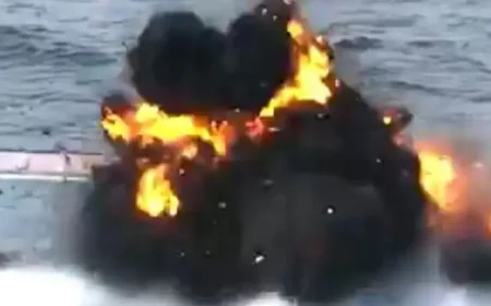 💥 Francuska mornarica testirala samoubilački dron-hidrocikl na rashodovanom desantnom brodu