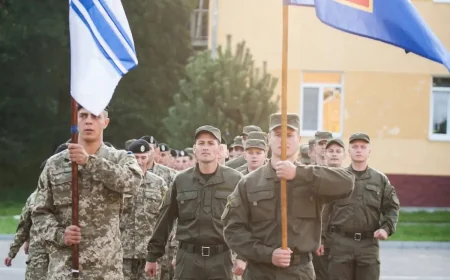 💥 „Simbolizuje globalnu podršku“: Militanti ukrajinske vojske učestvuju u paradi povodom Dana pobede u Londonu
