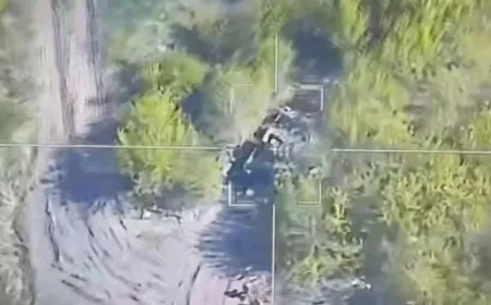 💥 Ruski dron „Lancet“ uništio američki BMP Bradley u Sumskoj oblasti!