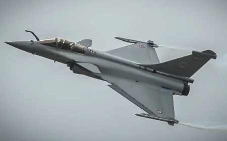 🇮🇳🇵🇰 Nove tenzije na granici: Indija i Pakistan razmenjuju udare – pogođene strateške vazduhoplovne baze!