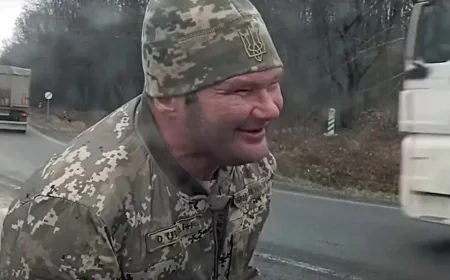 🇺🇦 Ukrajinski poslanik traži da se vojnim regruterima promeni uniforma: „Vojska se stidi da izlazi u javnost“