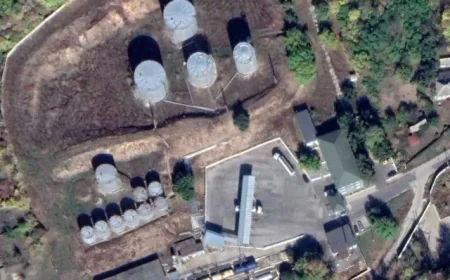 🎯 Noć pod dronovima: Meta ruskih udara bili vojni aerodromi i strateška naftna baza u Ukrajini