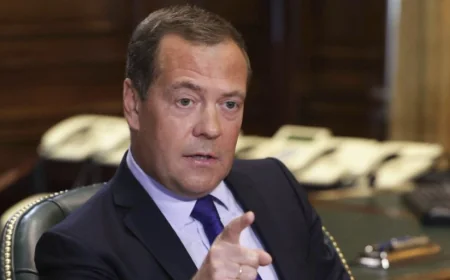 🚨 Medvedev šokirao: Počinje politički kraj Ursule fon der Lajen?