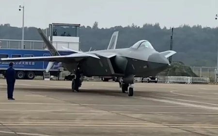🚀 KINA PREDSTAVILA „UBICU F-35“