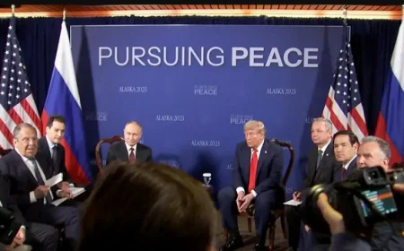 Samit u bazi Elmendorf-Ričardson: Putin i Tramp započeli pregovore pod banerom „Stremljenje ka miru“