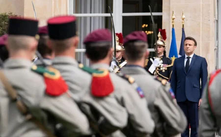 Makron šokirao Kijev: „Garantuje Ukrajini tek kada potpiše mir!“ – Sarkozi ga oštro kritikovao