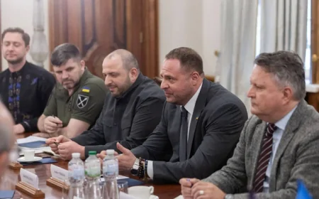 🇺🇦⚠️ Bunt u Vrhovnoj Radi: poslanici traže smenu Er­maka i prete raspadom koalicije