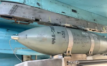 📌 Ruski dron sa zemlje snimio razorne udare FAB-500 bombi na ukrajinsku prečicu kod Kupjanska