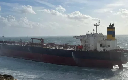 Tanker Qendil nasukan u Egejskom moru kod Turske zbog oluje