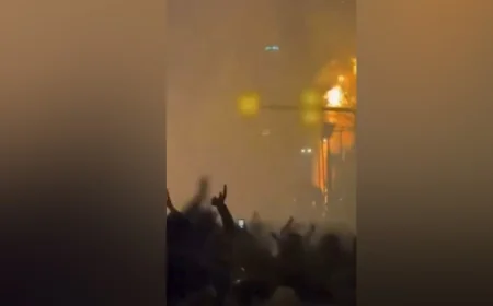 🔥 NEREDI POTRESAJU IRAN: Zapaljene državne institucije, vlasti pod pritiskom (VIDEO)