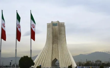 Iran upozorava SAD: „Budite oprezni čije savete slušate“