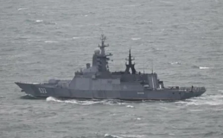 Opasna igra u Lamanšu: Ruski ratni brod prvi put štiti tankere “senkovite flote”