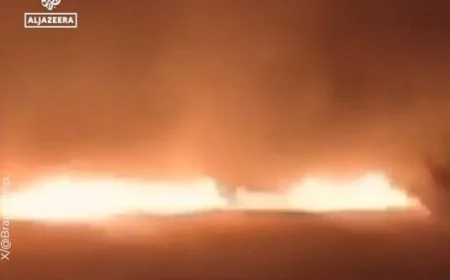 ☢️ HAOS KOD SKLADIŠTA URANIJUMA! Pucnjava i eksplozije potresle aerodrom u Africi – nebo se zapalilo, vojska u punoj pripravnosti 🔥✈️