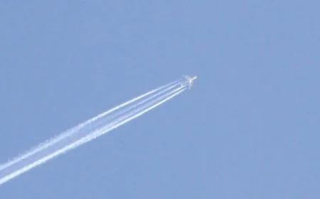 ✈️ Misteriozni američki avion ušao u vazdušni prostor Rusije: Spekulacije o tajnoj misiji i velikim dogovorima