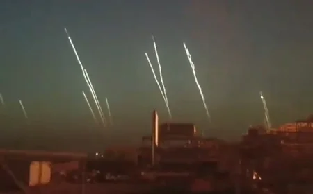 ⚡ Iranski zvaničnik Ali Larijani upozorava SAD i Izrael: „Udarićemo silom kakvu nikad nisu doživeli“