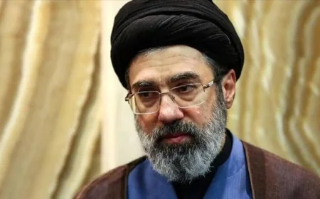 AJATOLAH HAMNEI ODBIO MIR: „Nema primirja dok SAD i Izrael ne budu na kolenima!“ 🇮🇷🚫