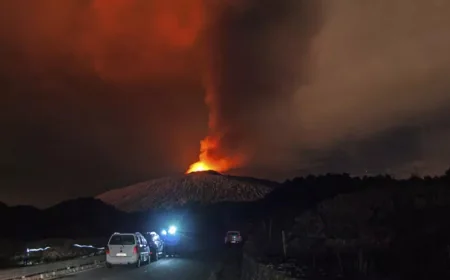 🌋 Drama na Siciliji: Erupcija Etne zatvorila aerodrom, otkazani svi noćni letovi!