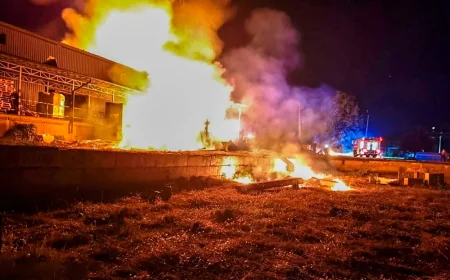 💥 PONOVLJENI UDAR U HARKOVU: Objekat "Nove pošte" u Lozovoj ponovo na meti — upotrebljeni brzi reakktivni dronovi "Geran-4"