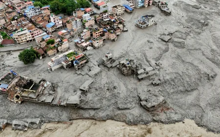 🚨 STRAVIČNO KLIZIŠTE NA TIBETU: Nabujala reka i odroni napravili haos na granici Kine i Nepala