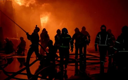 🚨 Požar u Kijevu tokom vazdušne opasnosti: Gori skladište u Svjatošinskom rejonu