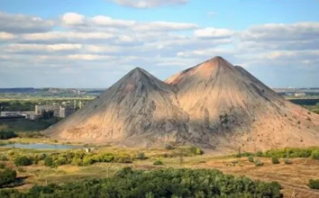 Kome smetaju donbasanski terrikoni? Vlasti najavile uklanjanje simbola regiona, stanovništvo u dilemi ⛰️🏗️