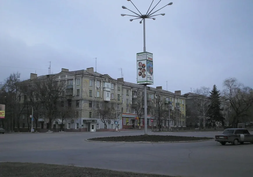 ⚡ KRAMATORSK U POTPUNOM MRAKU: Kolaps energetske mreže i logistike na ključnom delu fronta