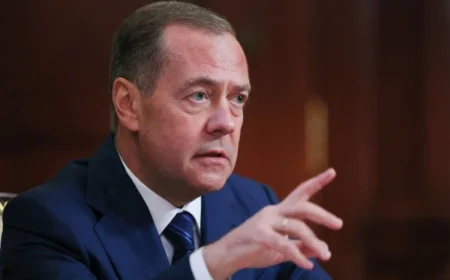 🗣️ MEDVEDEV OŠTRO O SITUACIJI U KIJEVU: "Tramp je rekao istinu — izbezumljeni pacovi u Kijevu napšće jedni druge!"