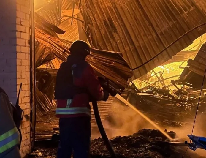 ⚡ Serija snažnih eksplozija potresla Kijev: Ruski dronovi ponovo razorili energetski sistem prestonice