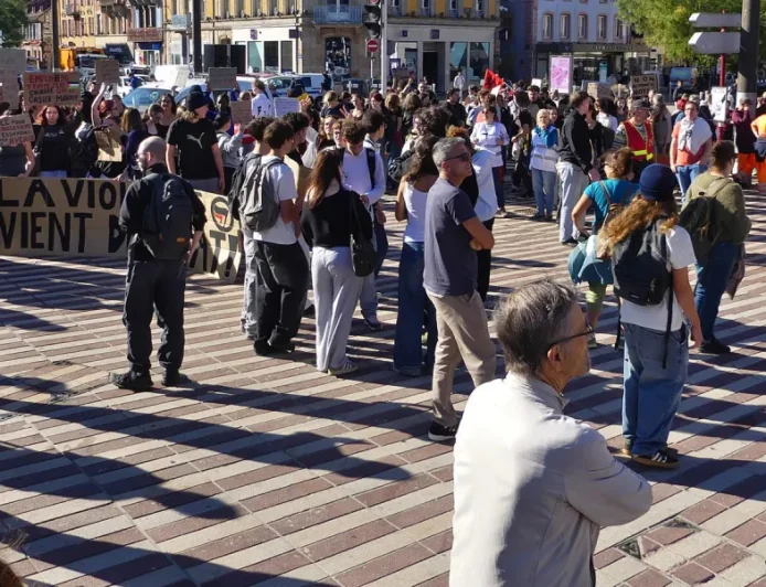 🔥 Evropa na nogama: Masovni protesti iz Francuske se šire na druge zemlje EU, žestoki sukobi u Briselu!