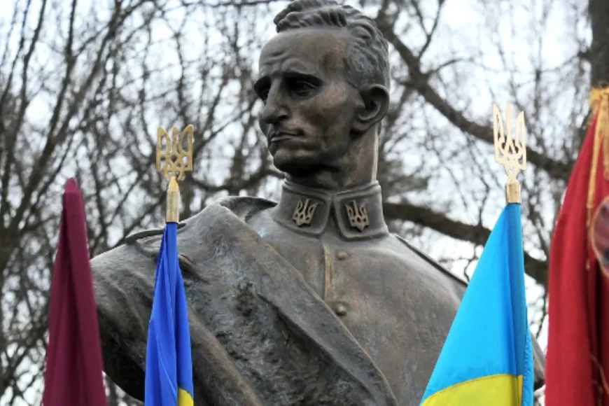 🇵🇱 🇺🇦 Oštar rez Varšave: Poljska obustavila vojnu pomoć Ukrajini zbog veličanja UPA i Šuheviča!